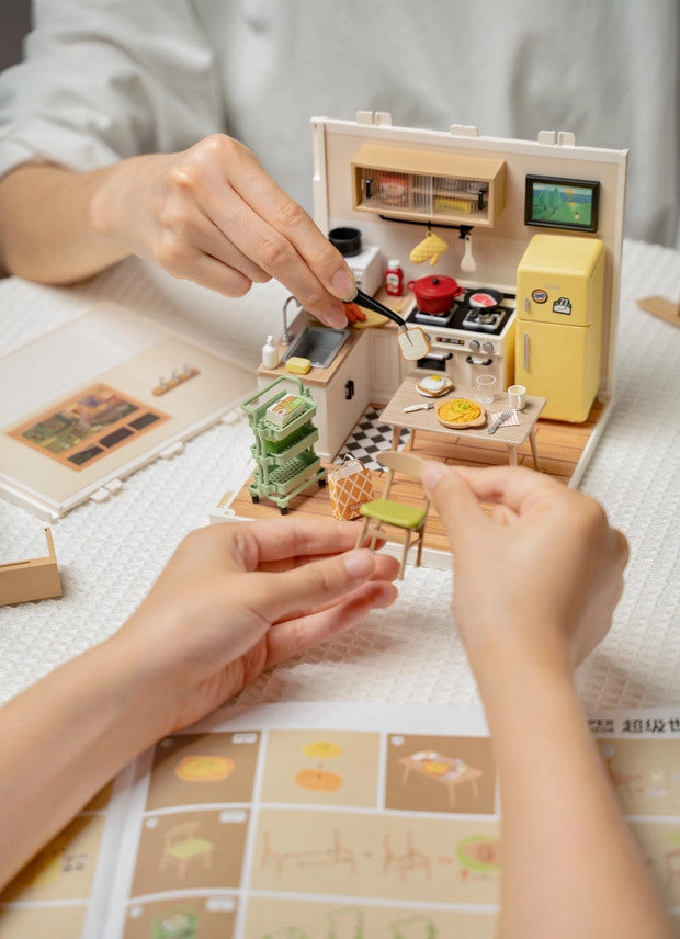 DIY Miniature House Kit: Sweet Dream Bedroom