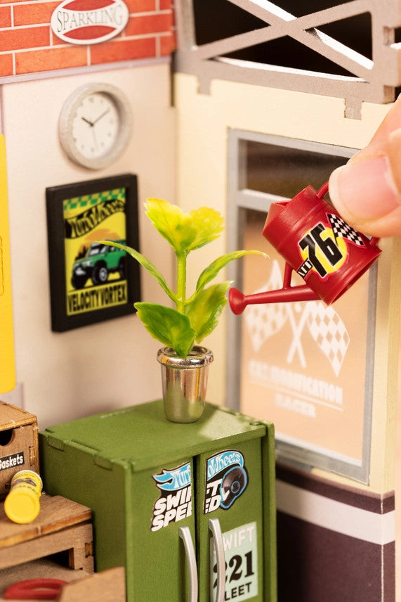 DIY Miniature House Kit: Garage Workshop