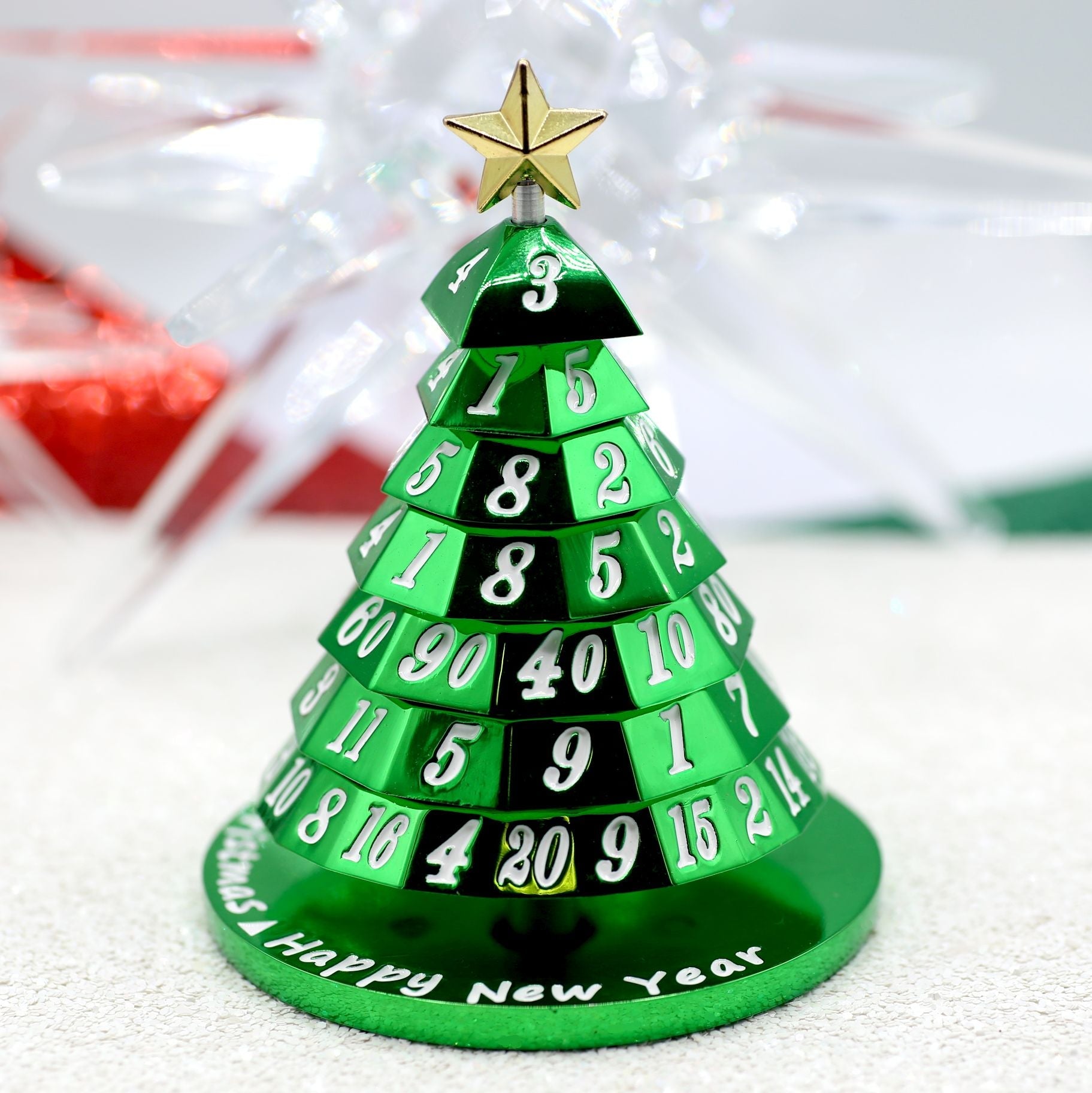 HYMGHO Metal Christmas Tree Dice in Green