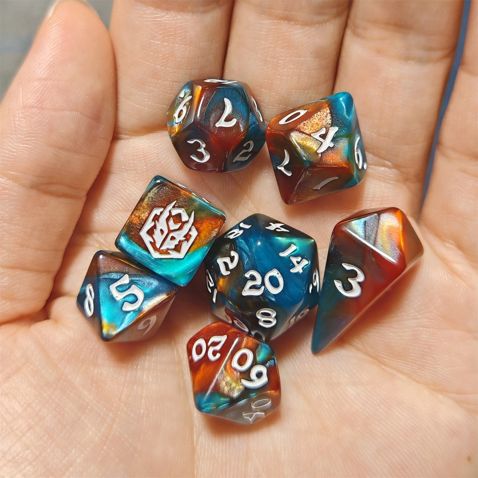HYMGHO Wyrmforged Mini Bard's Cloak RPG dice set image 4
