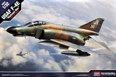 1/32 F-4E Phantom II Vietnam 12133