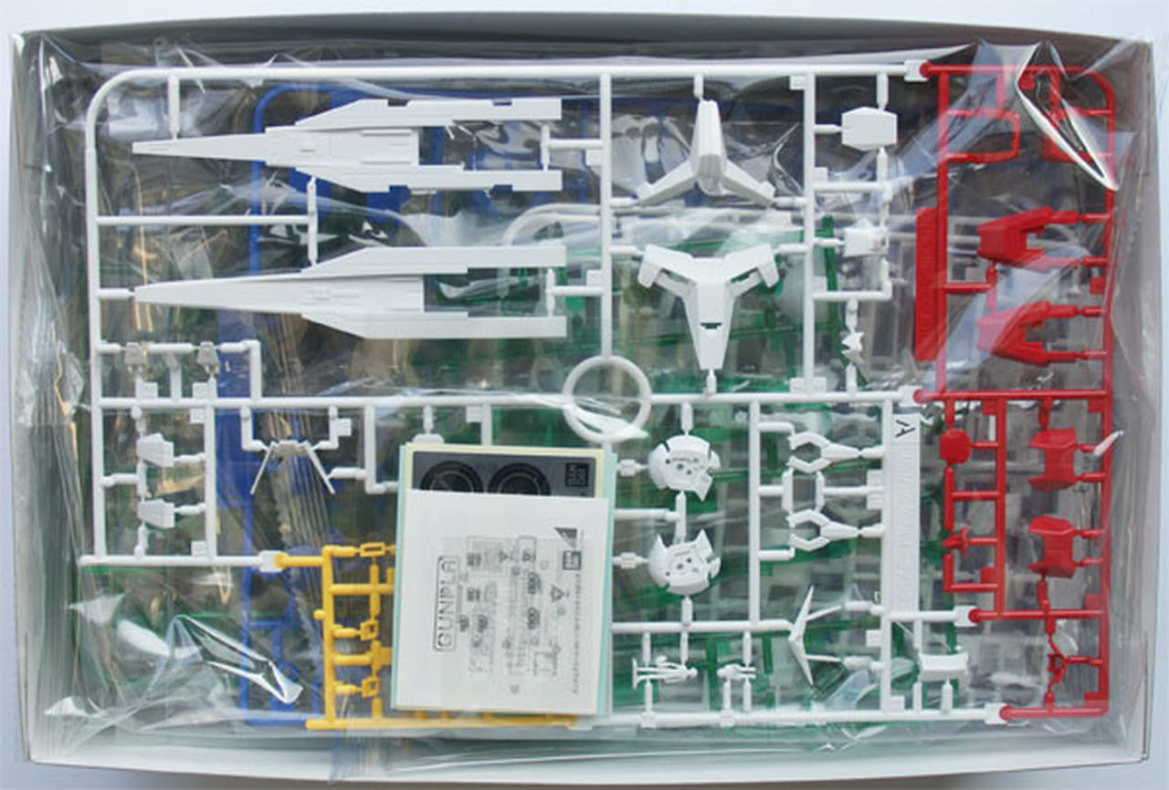 Bandai 1/100 Gundam 00 MG QanT 2094337