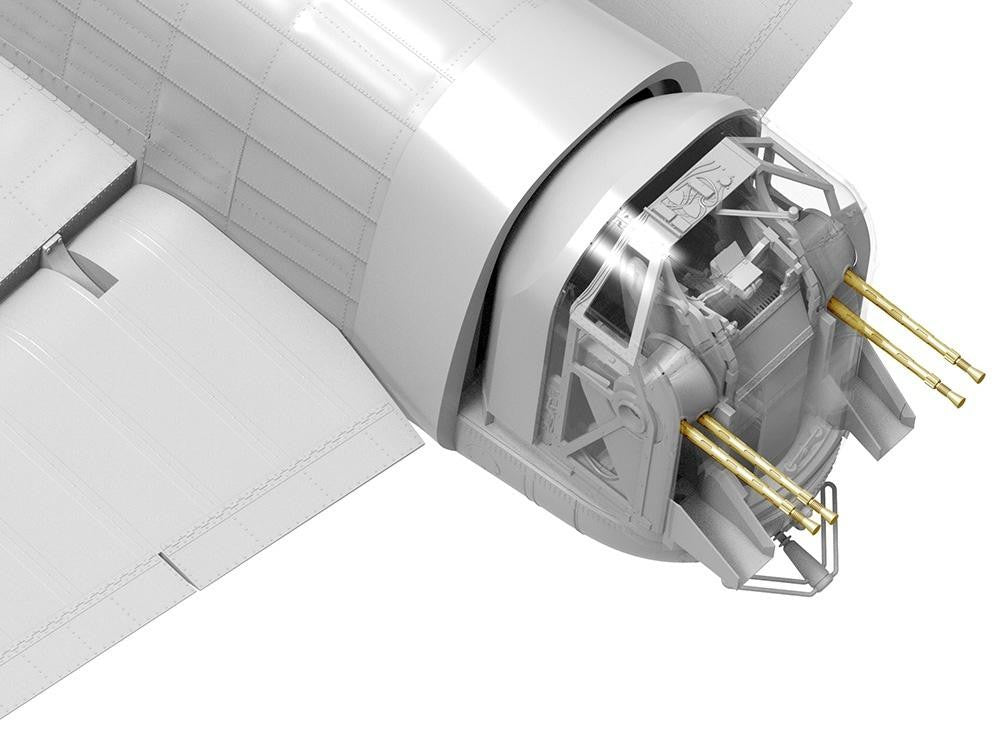 Border Model 1/32 Lancaster B MkI/III w/Full Interior BF010