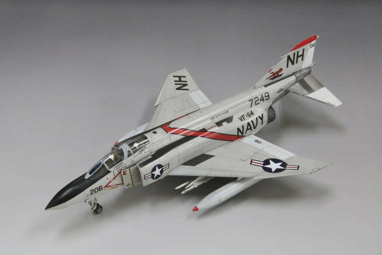 FineMolds 1/72 F-4J Phantom II Aardvarks Limited Edition FP43S