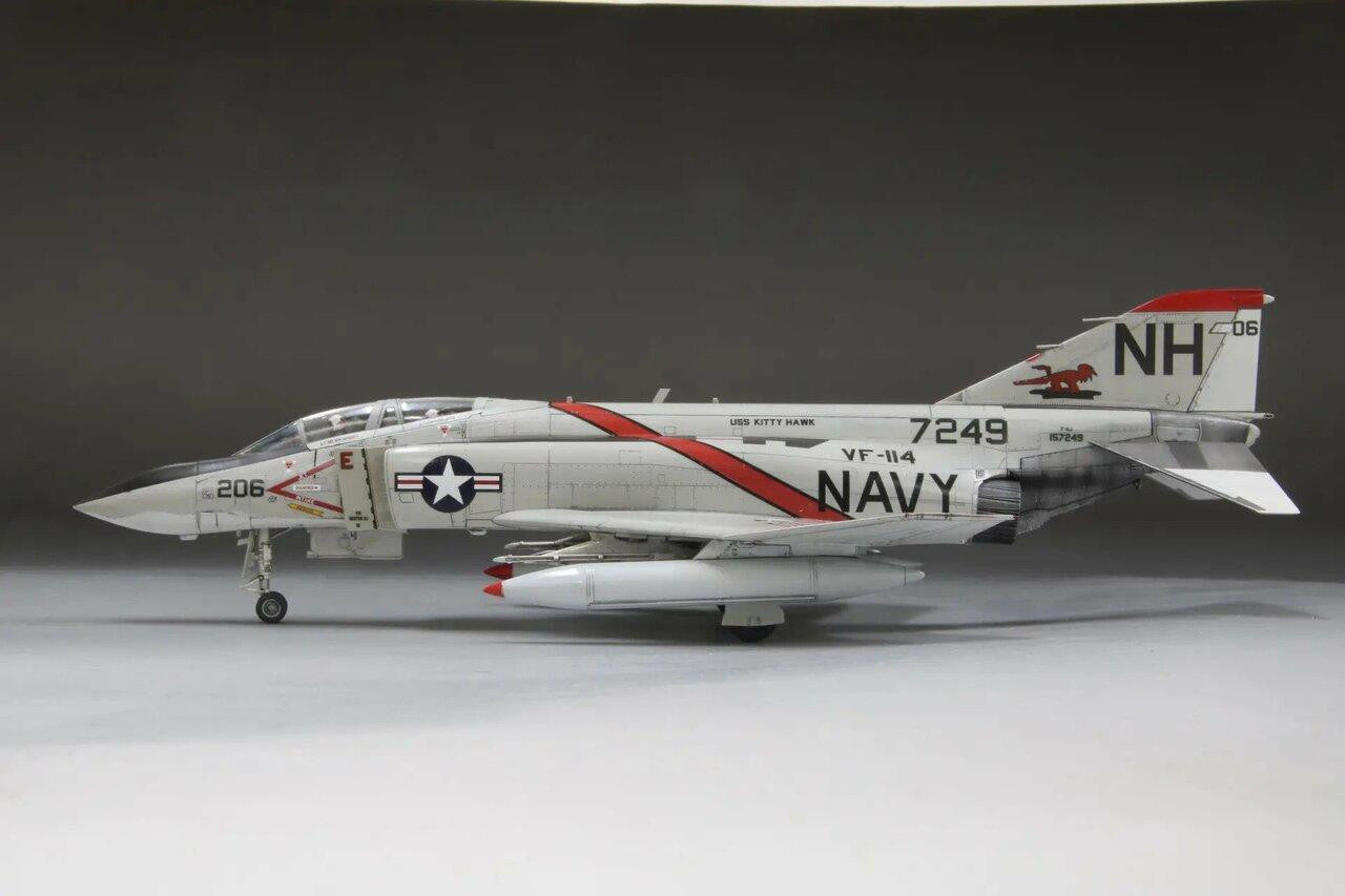 FineMolds 1/72 F-4J Phantom II Aardvarks Limited Edition FP43S