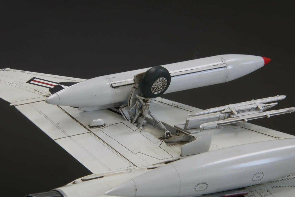 FineMolds 1/72 F-4J Phantom II Aardvarks Limited Edition FP43S