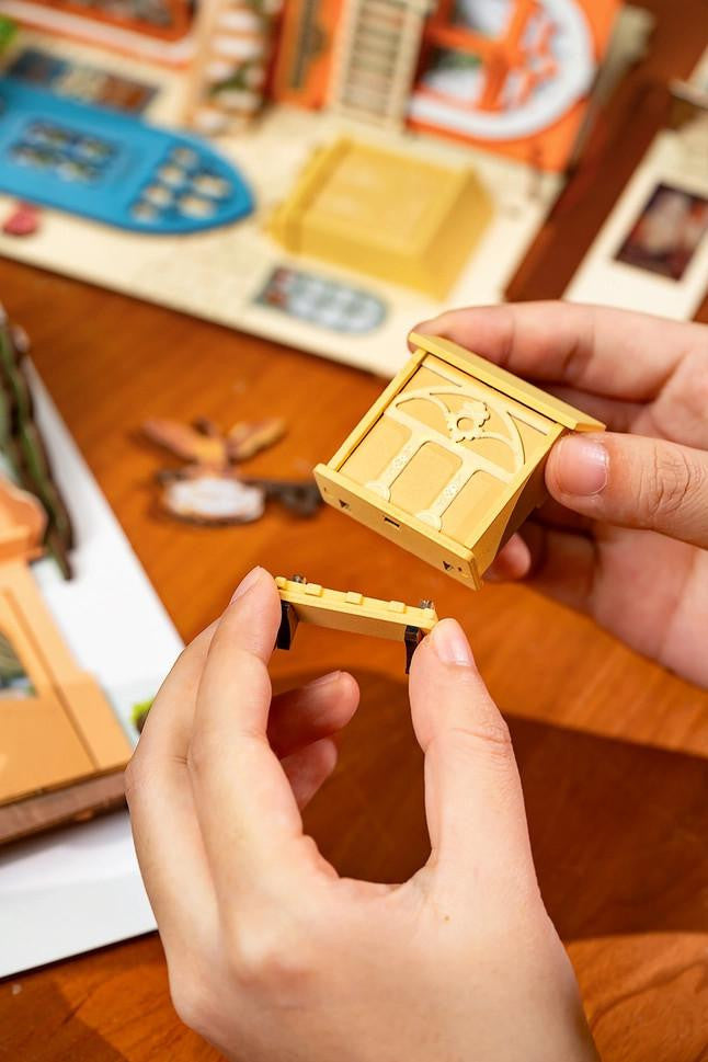 Hands Craft Diy Book Nook Kit: Romantic Venice with Dust Cover - TGB08 