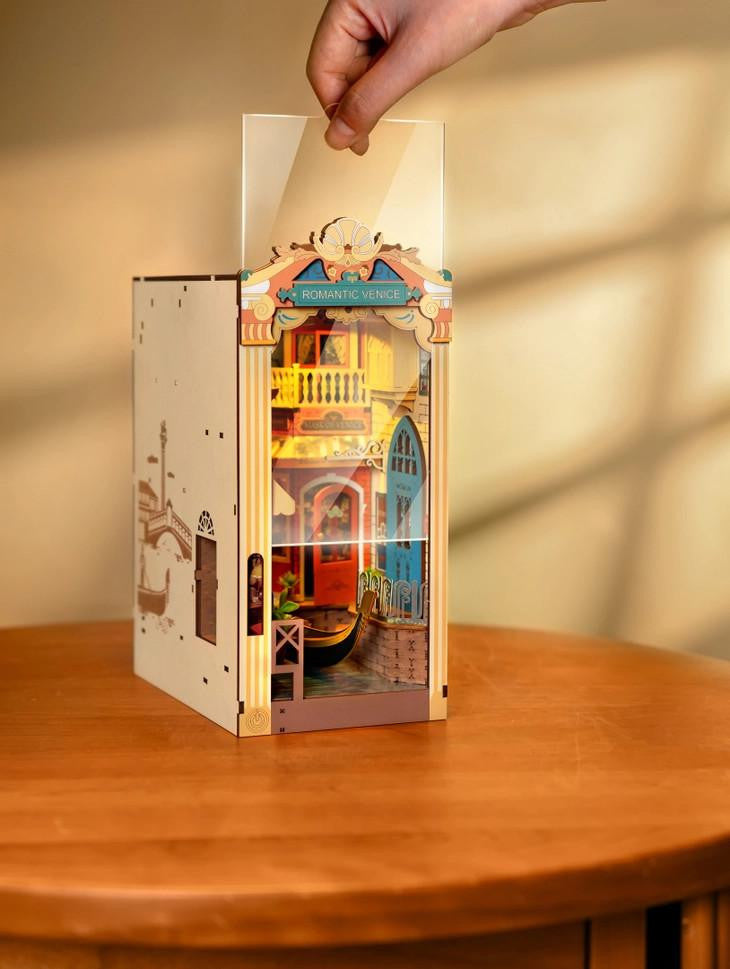 Hands Craft Diy Book Nook Kit: Romantic Venice with Dust Cover - TGB08 