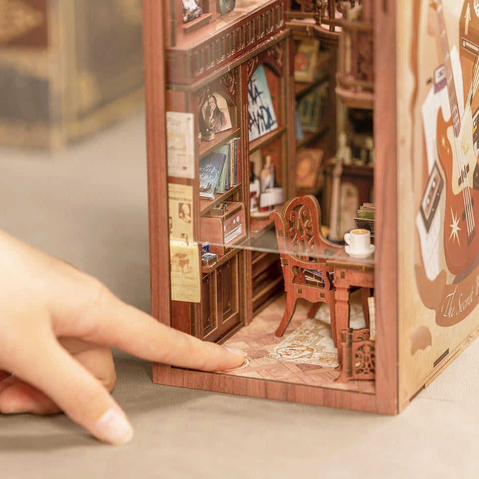 Hands Craft DIY Book Nook Kit: The Secret Rhythm with Dust Cover 
