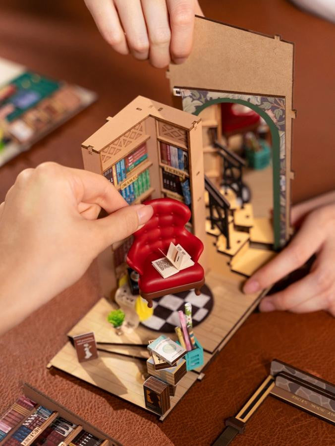 Hands Craft Diy Miniature House Book Nook Kit: Bookstore 