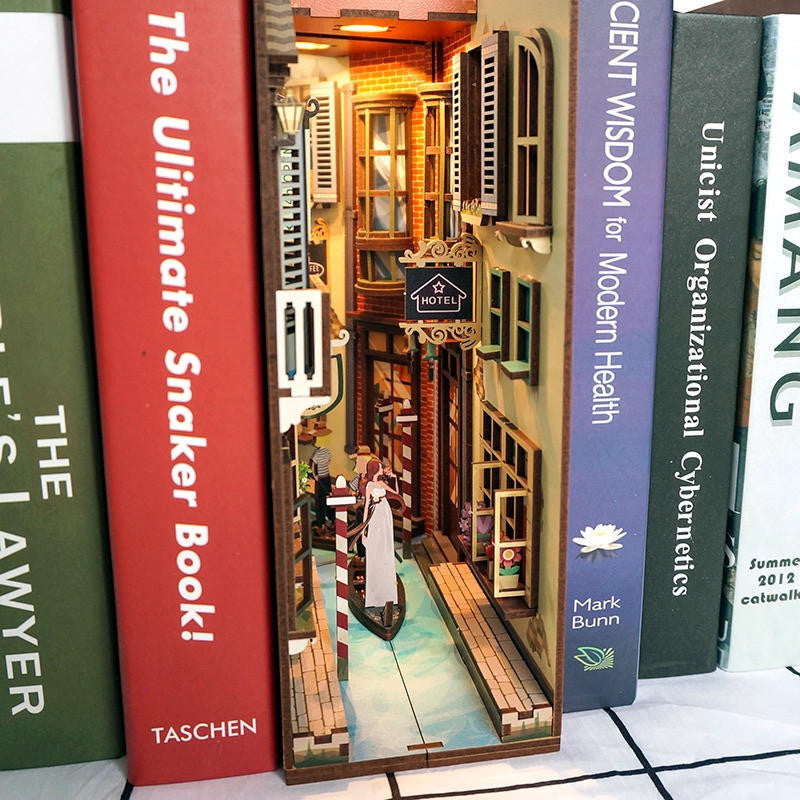 Hands Craft DIY Miniature House Book Nook Kit: Travel in Venice 