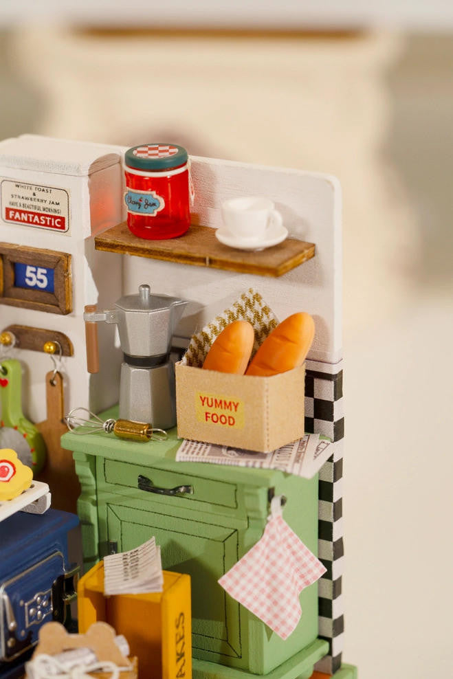 Hands Craft DIY Miniature House Kit: Afternoon Baking Time 
