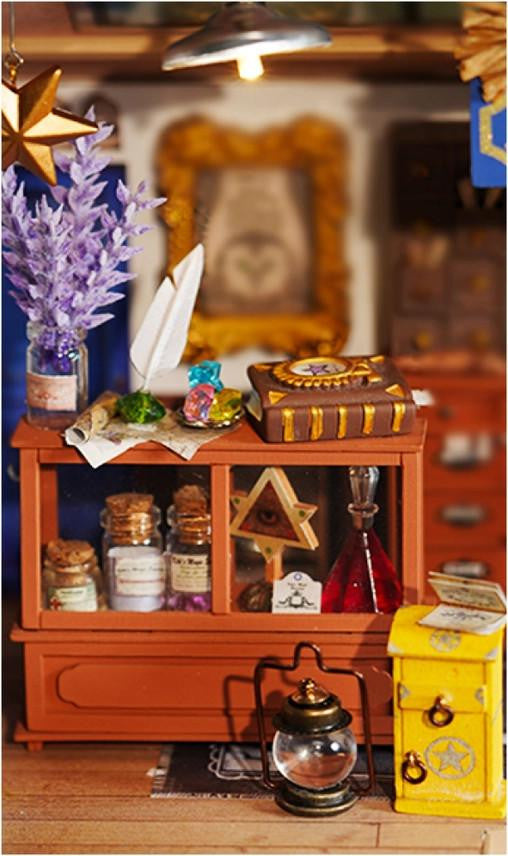 Hands Craft DIY Miniature House Kit: Alice's Tea Store 