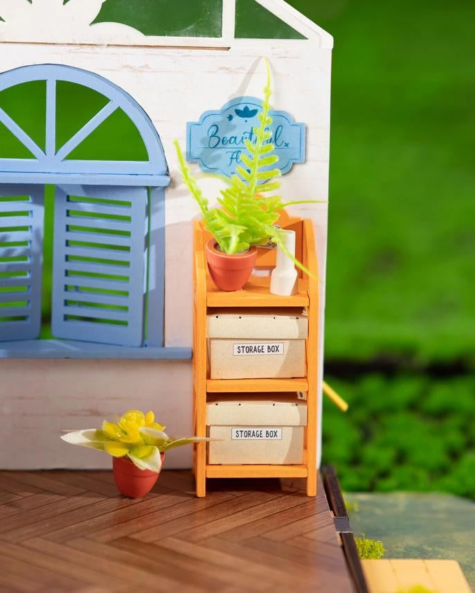 Hands Craft DIY Miniature House Kit: Dreamy Garden House 