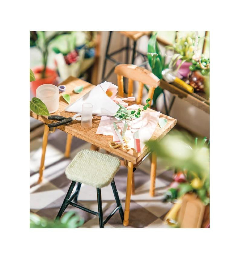 Hands Craft DIY Miniature House Kit: Flower Shop 