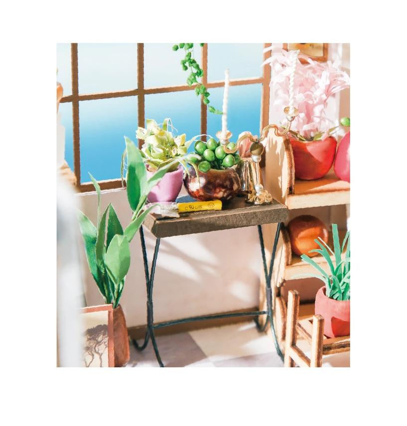 Hands Craft DIY Miniature House Kit: Flower Shop 