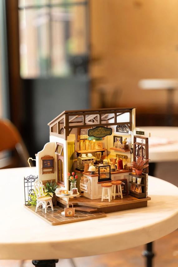 Hands Craft DIY Miniature House Kit: No. 17 Café 