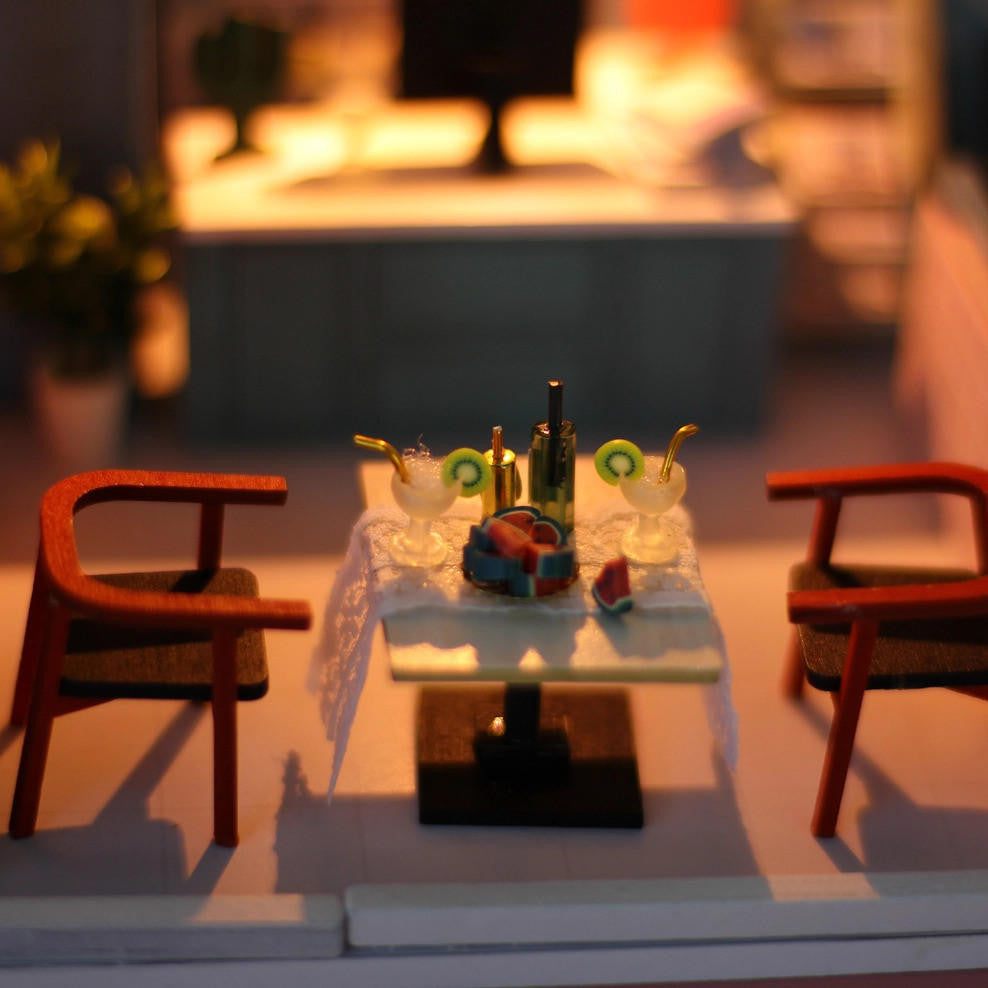 Hands Craft DIY Miniature House Kit: Pink Café 