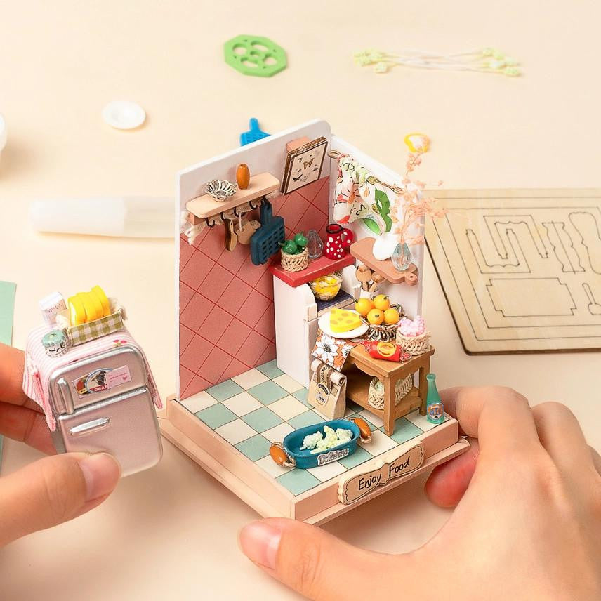 Hands Craft DIY Miniature House Kit: Sweet Dream (Bedroom) 