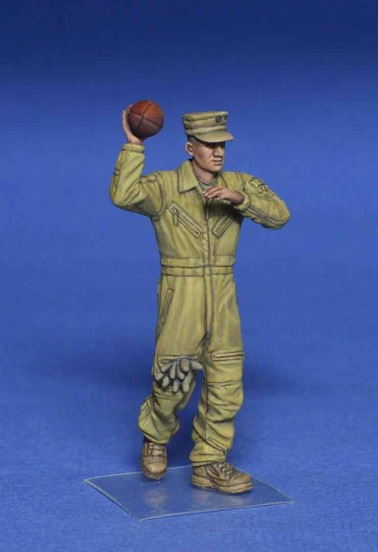 MiniArt 1/35 USMC Tank Crew at Rest 37049