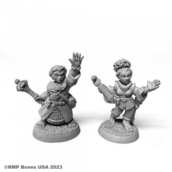 Reaper Miniatures Halfling Cleric and Bard (07103) 