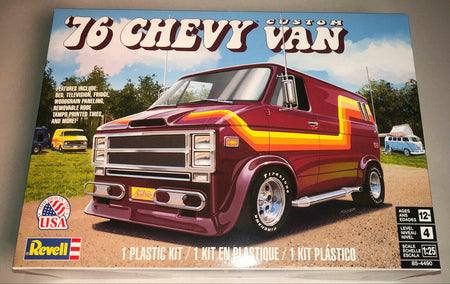Revell 1/25 1976 Chevy Custom Van 4490