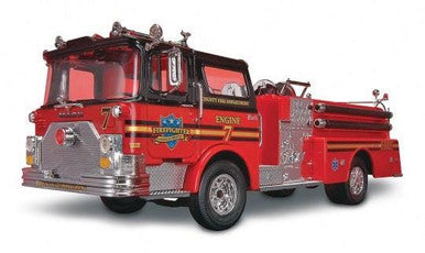 1/32 Mack Firetruck SnapTite 1225