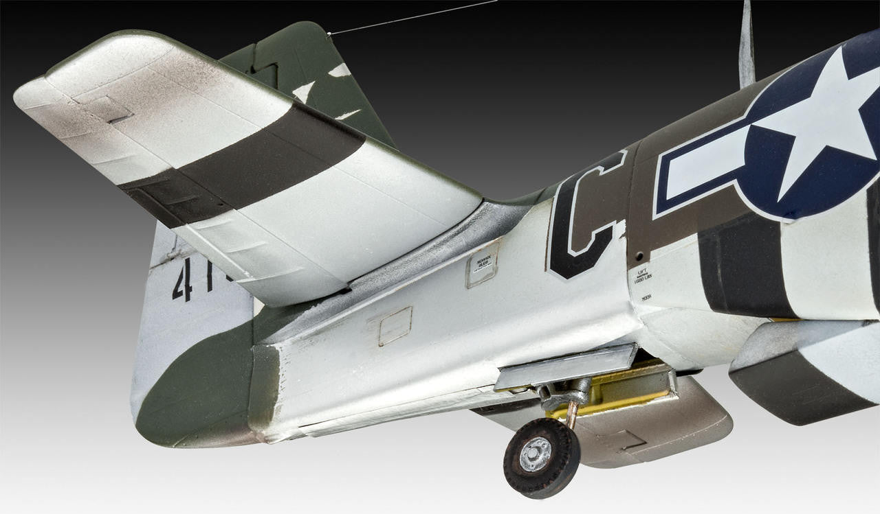 Revell of Germany 1/32 P-51D-5NA Mustang Early 3944