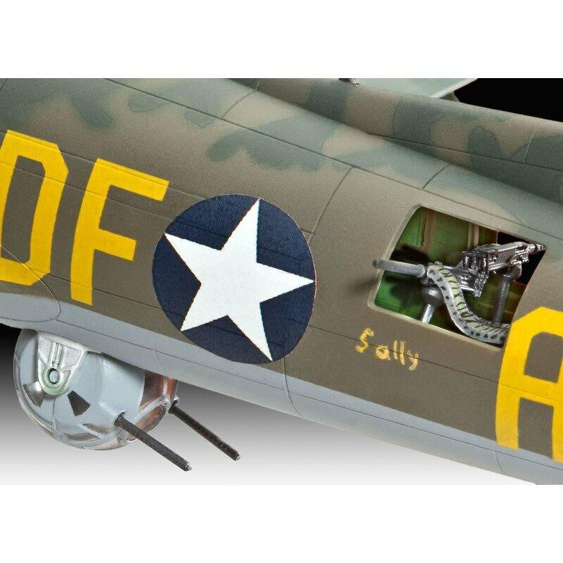 Revell of Germany 1/72 B-17F Flying Fortress Memphis Belle 4279
