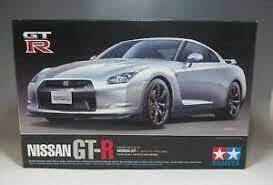Tamiya 1/24 Nissan GTR 24300