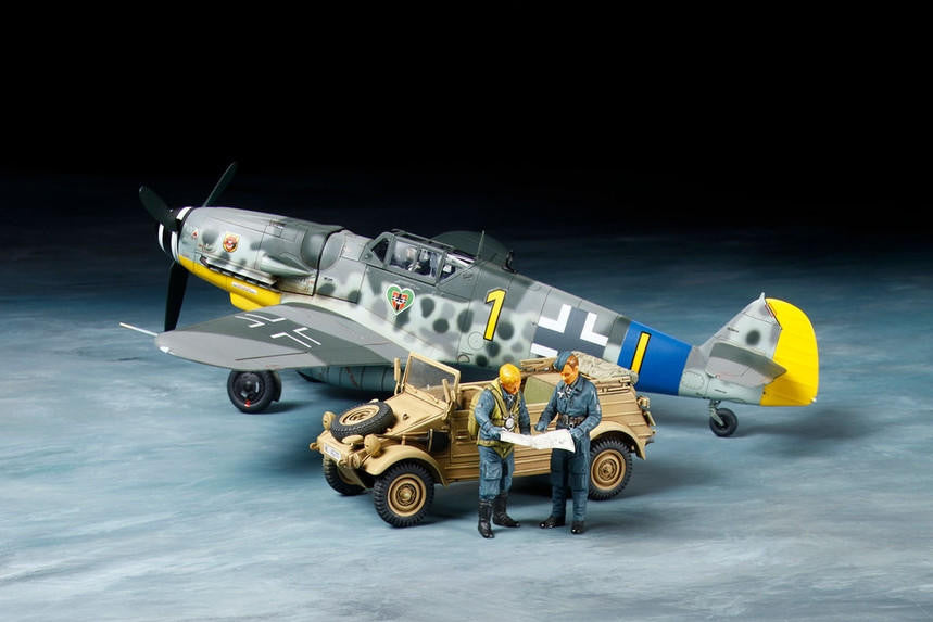 Tamiya 1/48 Bf109G-6 with Kubelwagen 25204 