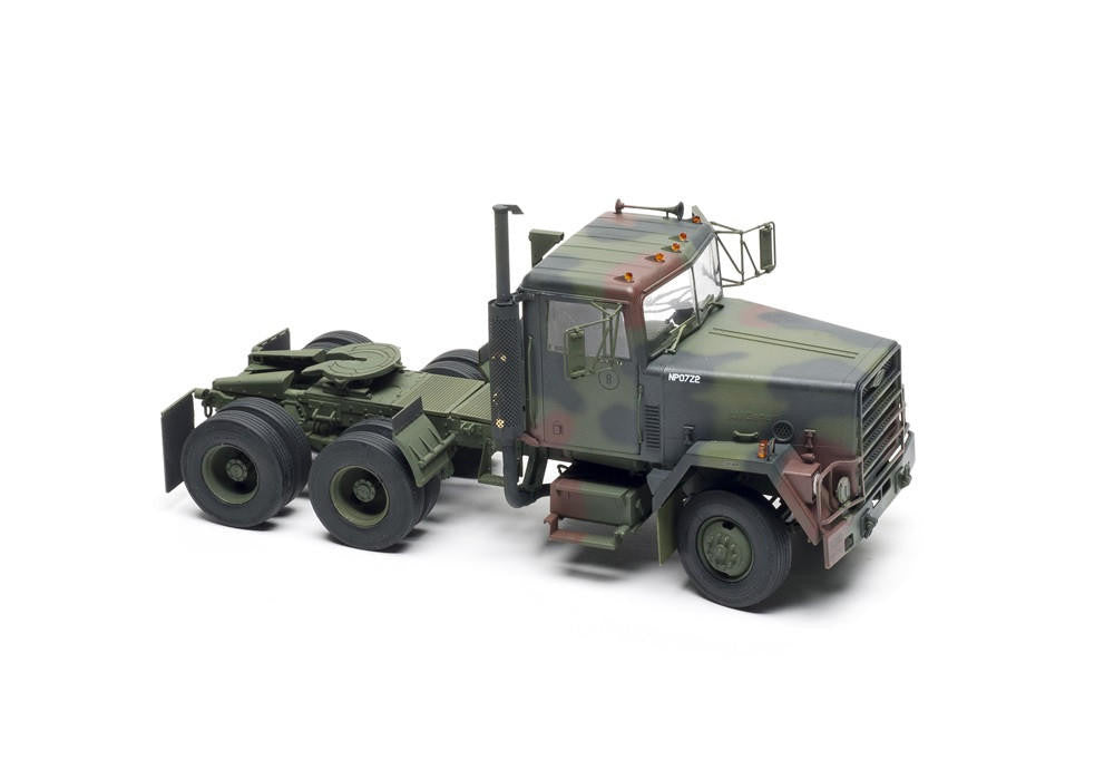 Trumpeter 1/35 M1915 Tractor Ww/M872 1015 